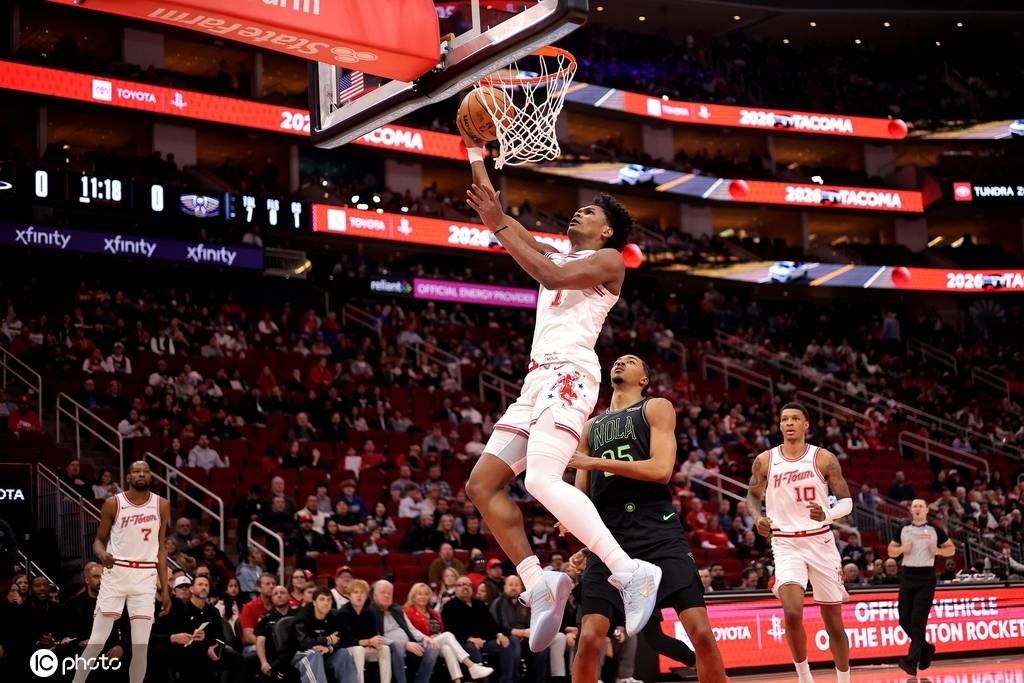 杜兰特里程碑史密斯32分 火箭轻取鹈鹕